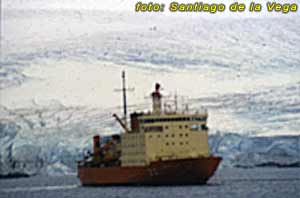 Rompehielos Almirante Irizar