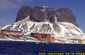 Base Jubany y Cerro Tres Hermanos