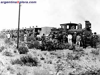Viaje inaugural del ferrocarril, de Trelew a Madryn c. 1888.