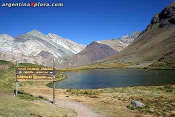 Laguna Horcones Cerro Aconcagua, Mendoza