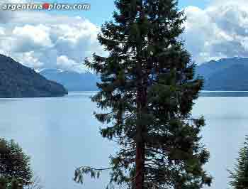 Lago Nahuel Huapi, vista a la Isla Victoria