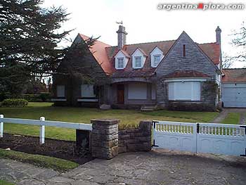 Chalet típico de piedra Mar del Plata en el Barrio Los Troncos 