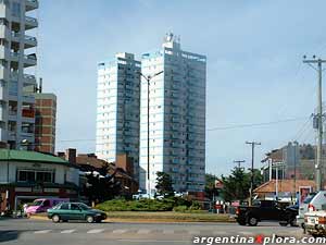 Rotonda de Libertador y Av. Bunge