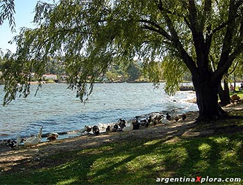 Playa en el Lago San Roque - Villa Carlos Paz