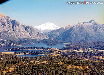 Lago Moreno y Cerro Tronador desde el avión