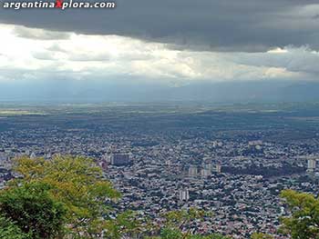 Vista de Salta desde el Cerro San Bernardo