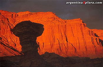 Valle de la Luna Formación llamada 'El Hongo'